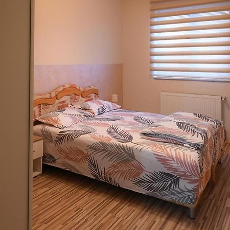 Mb Apartments ยาโกดินา ภายนอก รูปภาพ