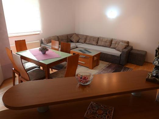 Mb Apartments ยาโกดินา ภายนอก รูปภาพ